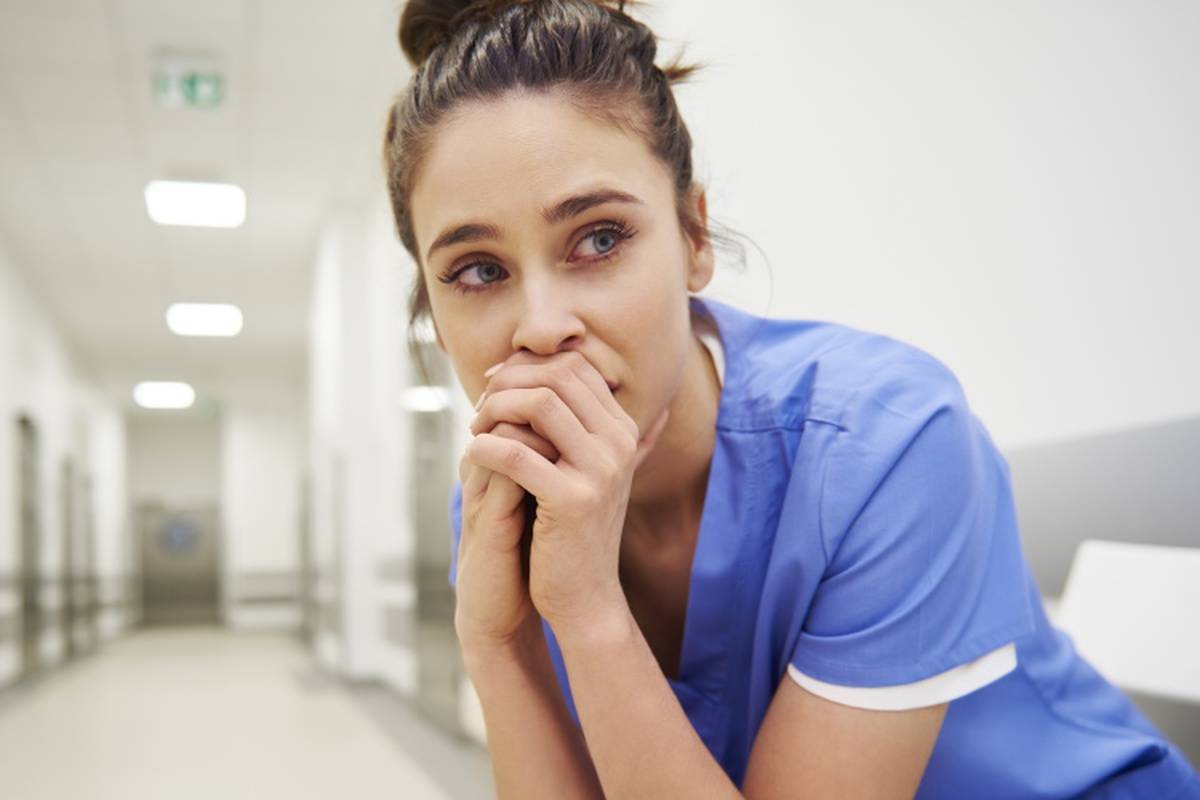 5 Tips To Support Grieving Families During a Patient Death