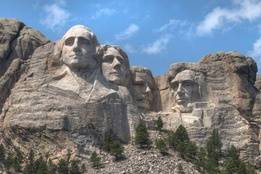 Mount Rushmore on a clear, sunny day