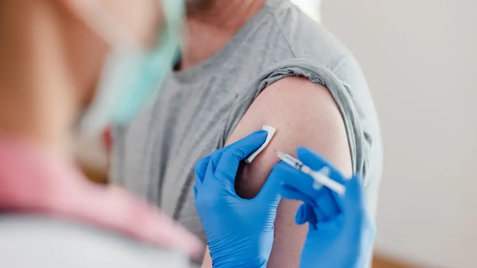 Bill Aims To Criminalize Healthcare Providers Who Administer mRNA Vaccines in Iowa