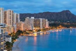 Honolulu and Waikiki skyline with mountain in background