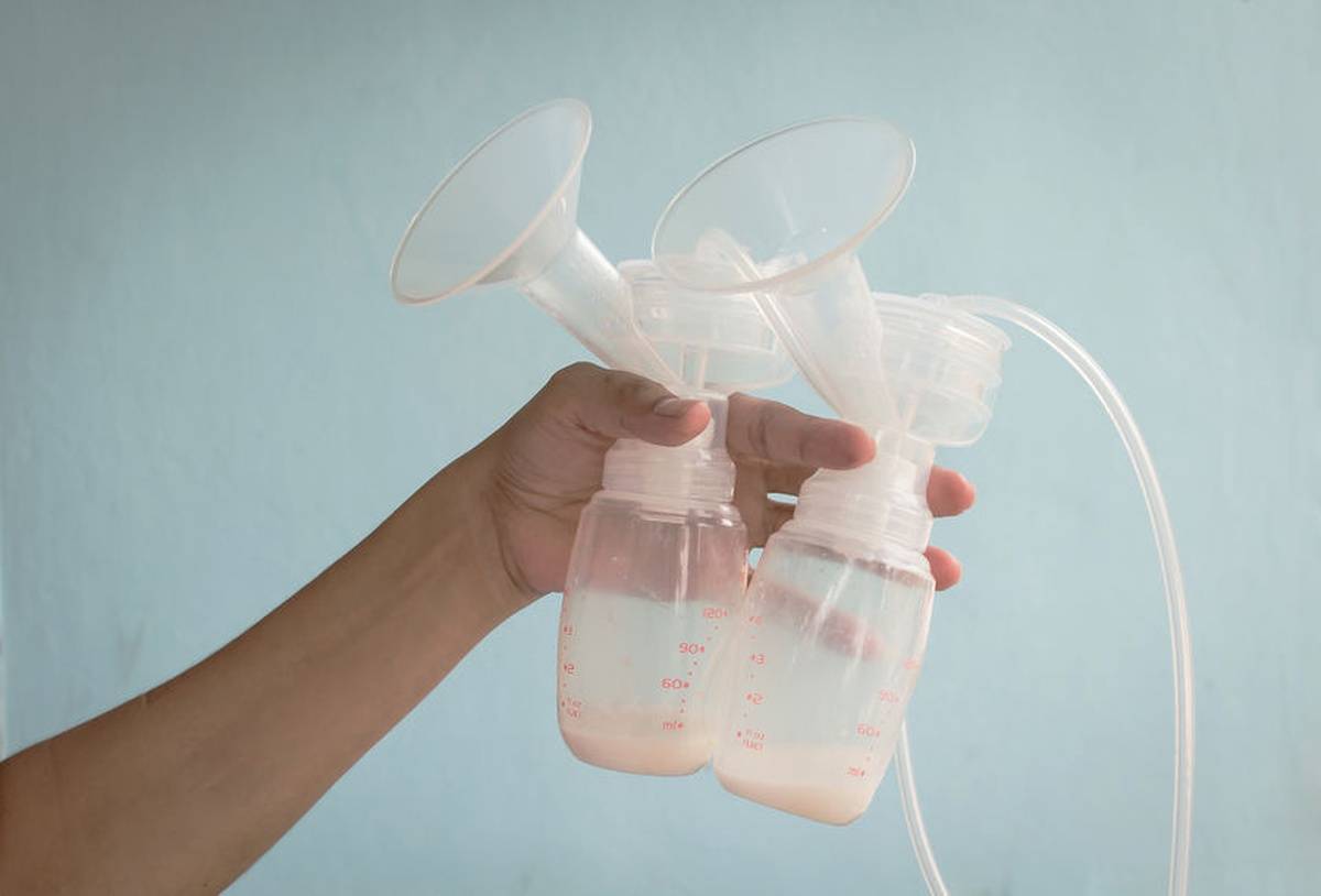 Breastfeeding For Working Nurse Moms Is Hard When Hospitals Aren't Supportive