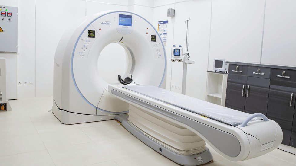 His Metal Chain Pulled Him Into an MRI Machine—Now He’s Fighting for His Life